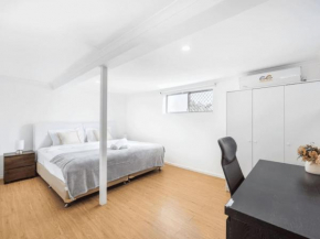 1 Bedroom Unit near Highway Transports n Shops